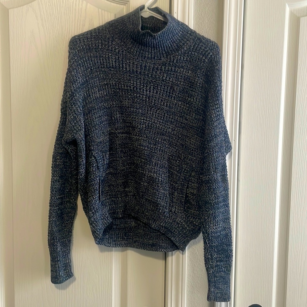 Blue and white Victoria’s Secret mock neck sweater w/ front pouch pocket. Size S